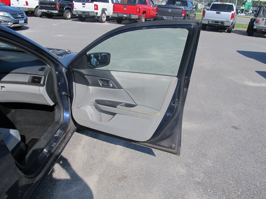 2015 Honda Accord - $12,000