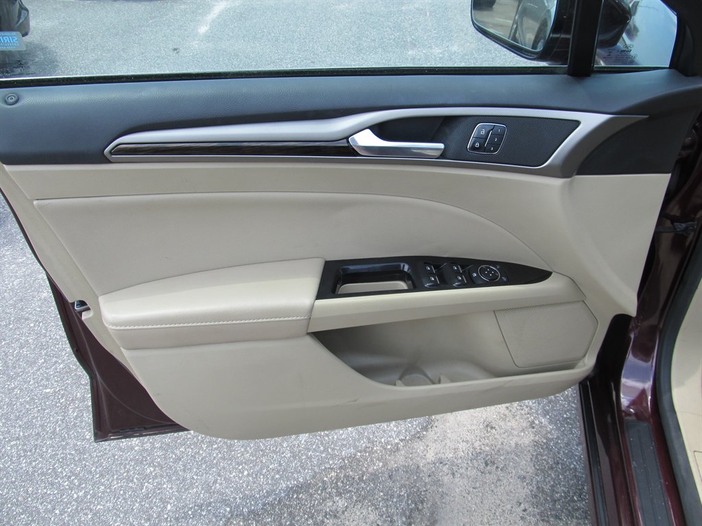 2013 Ford Fusion - $8,999
