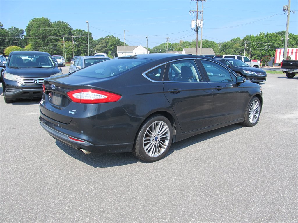2013 Ford Fusion - $10,000