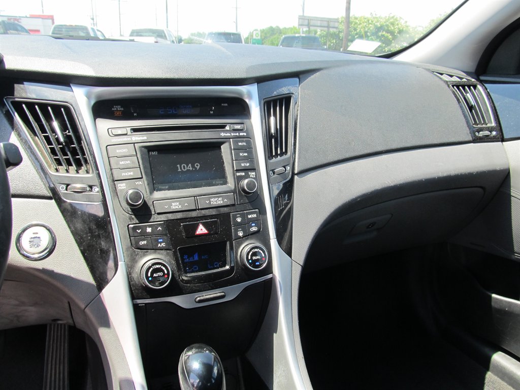 2014 Hyundai Sonata - $10,999