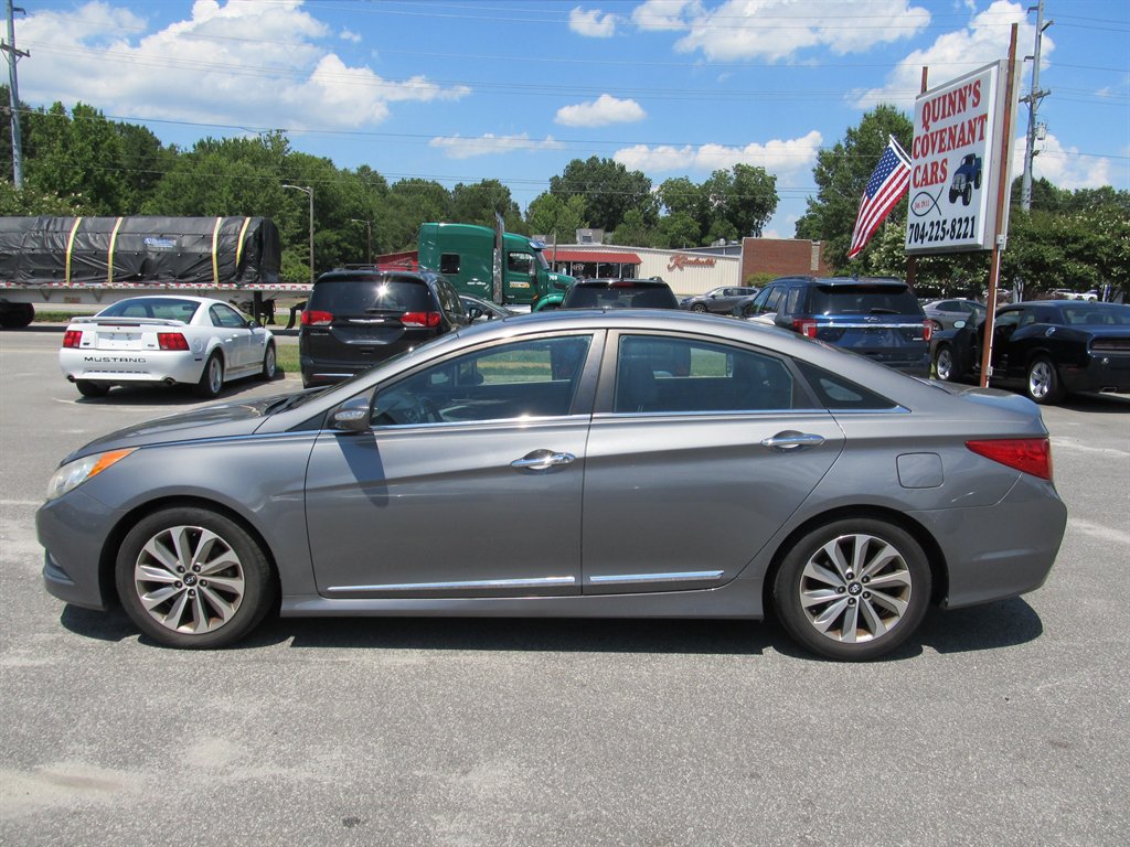 2014 Hyundai Sonata - $10,999