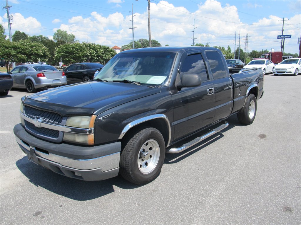 2003 Chevrolet Silverado - $8,999