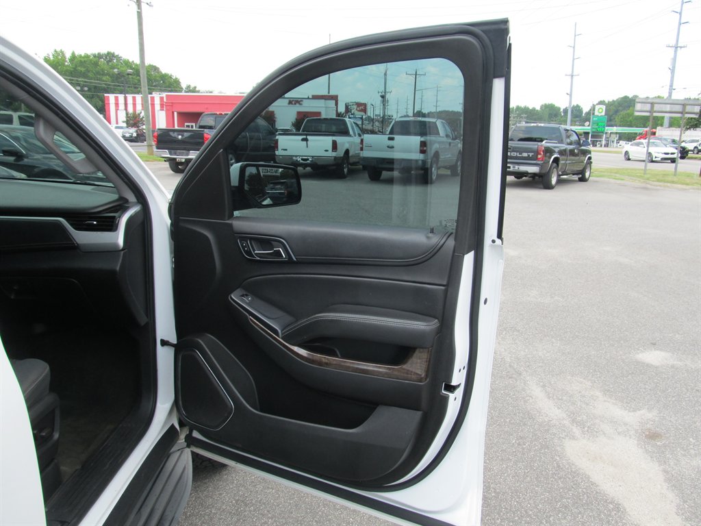 2015 Chevrolet Tahoe - $14,999