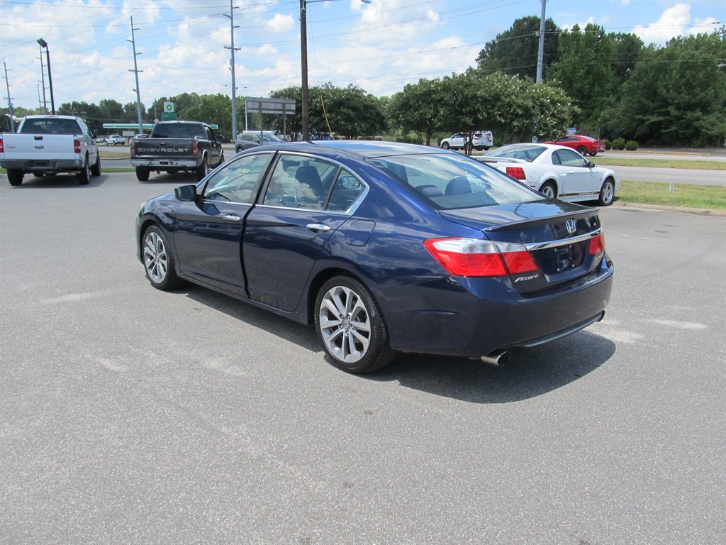 2014 Honda Accord - $12,999