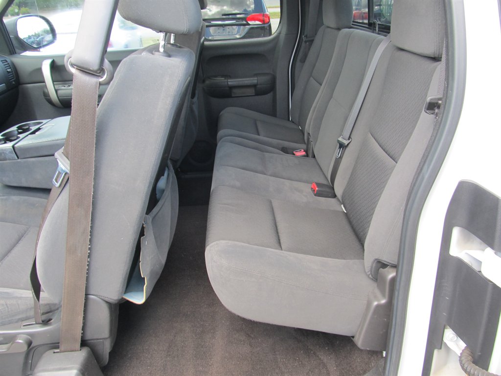 2009 Chevrolet Silverado - $10,999