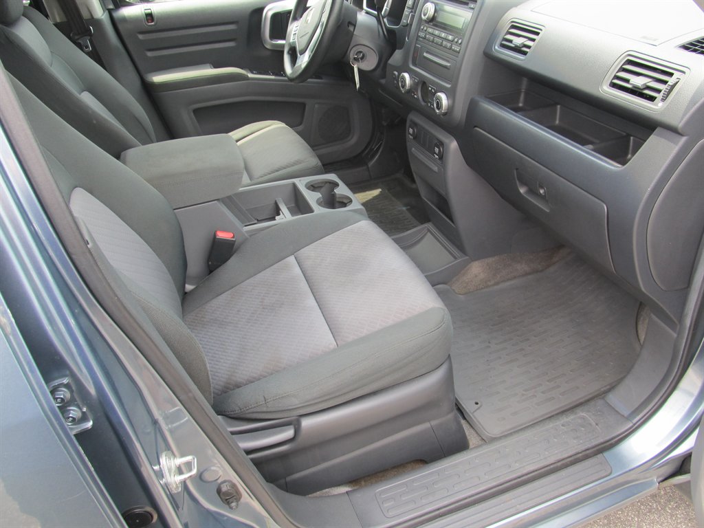 2006 Honda Ridgeline - $8,999