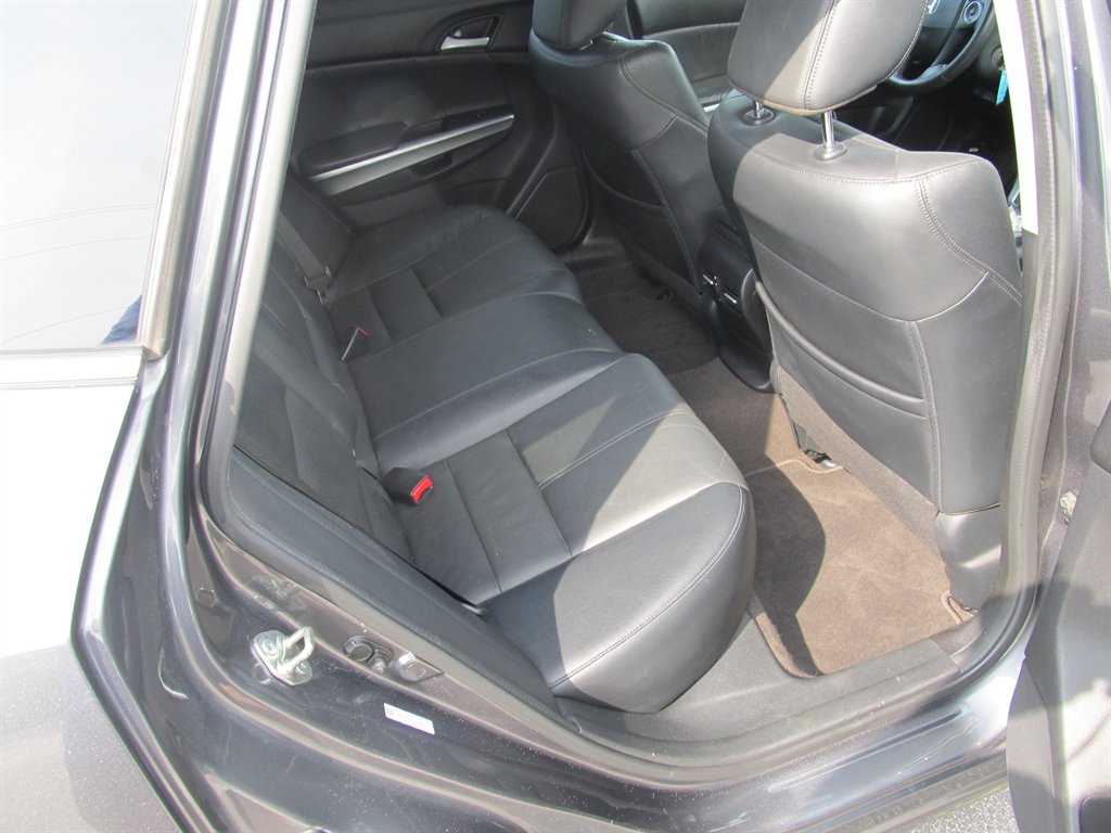 2014 Honda Crosstour - $10,999
