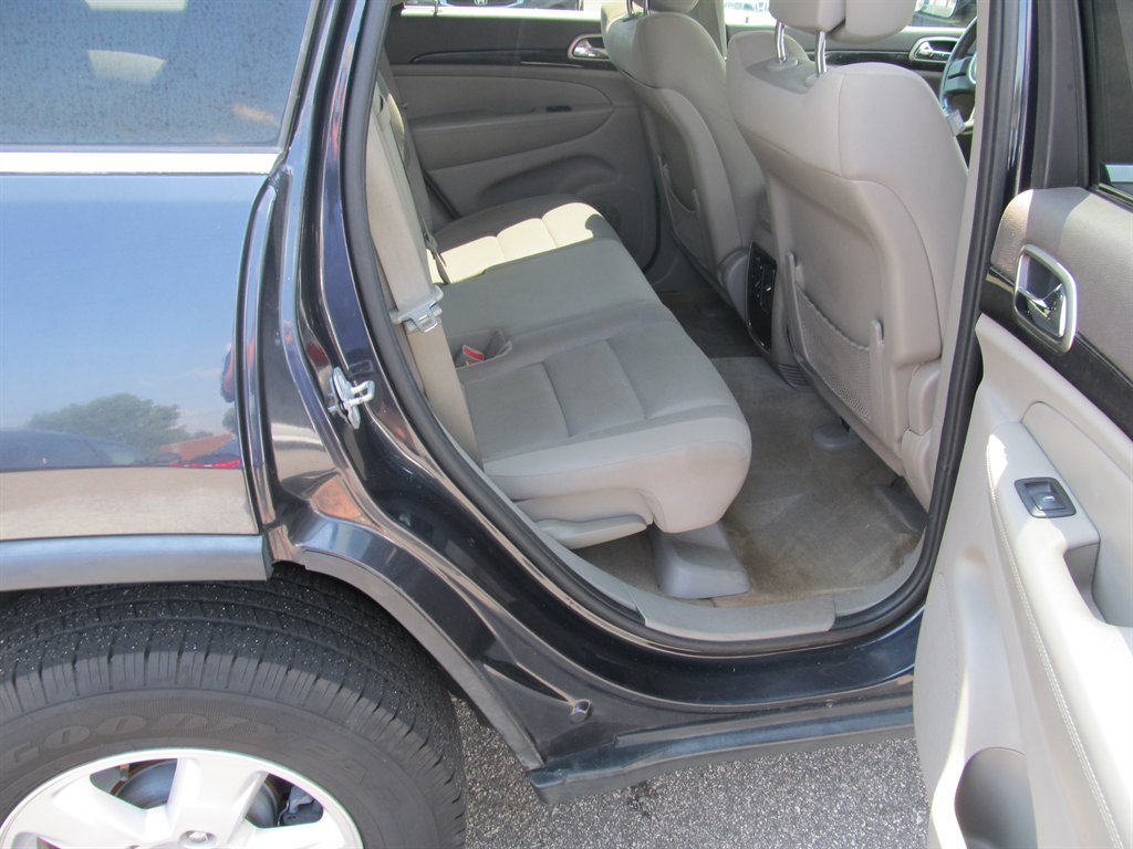 2013 Jeep Cherokee - $10,499