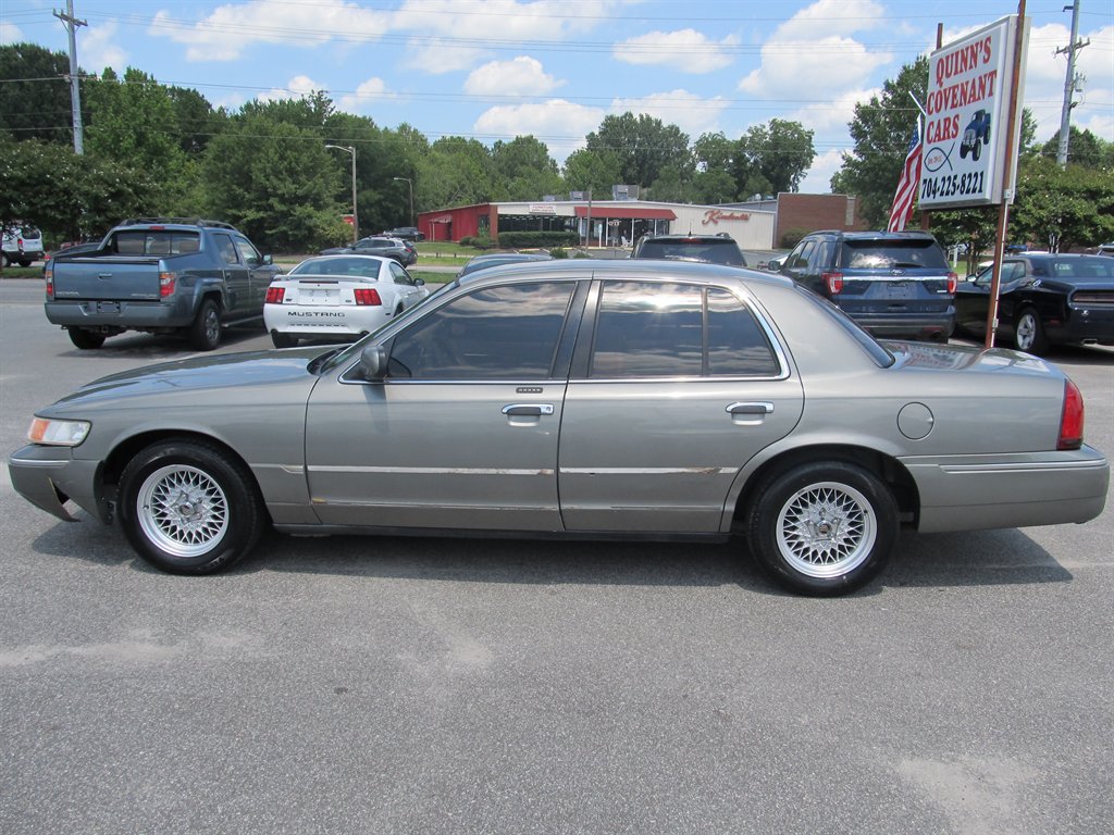 2000 Mercury Grand Marquis - $5,999