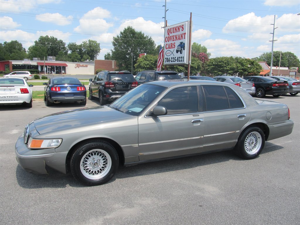 2000 Mercury Grand Marquis - $5,999