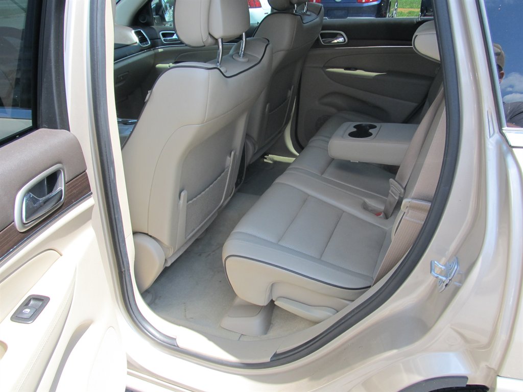 2015 Jeep Cherokee - $10,999