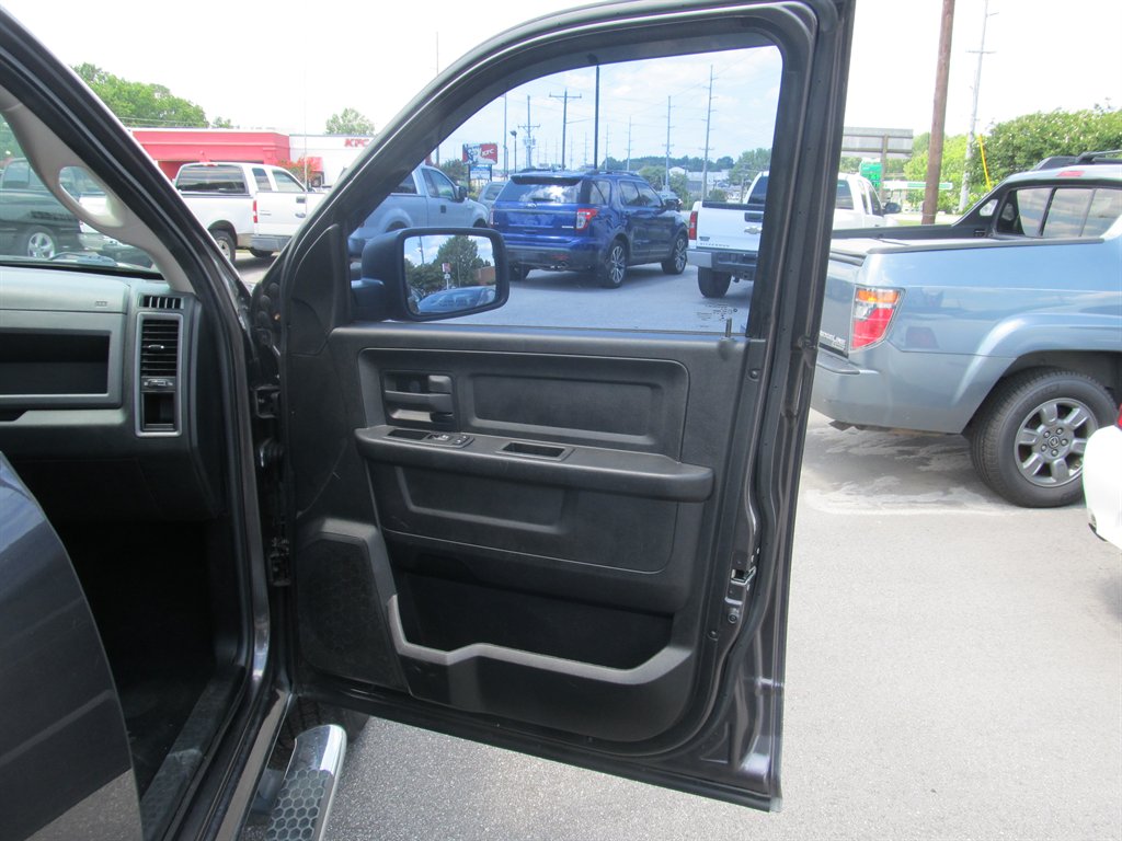 2014 Ram 1500 - $13,999