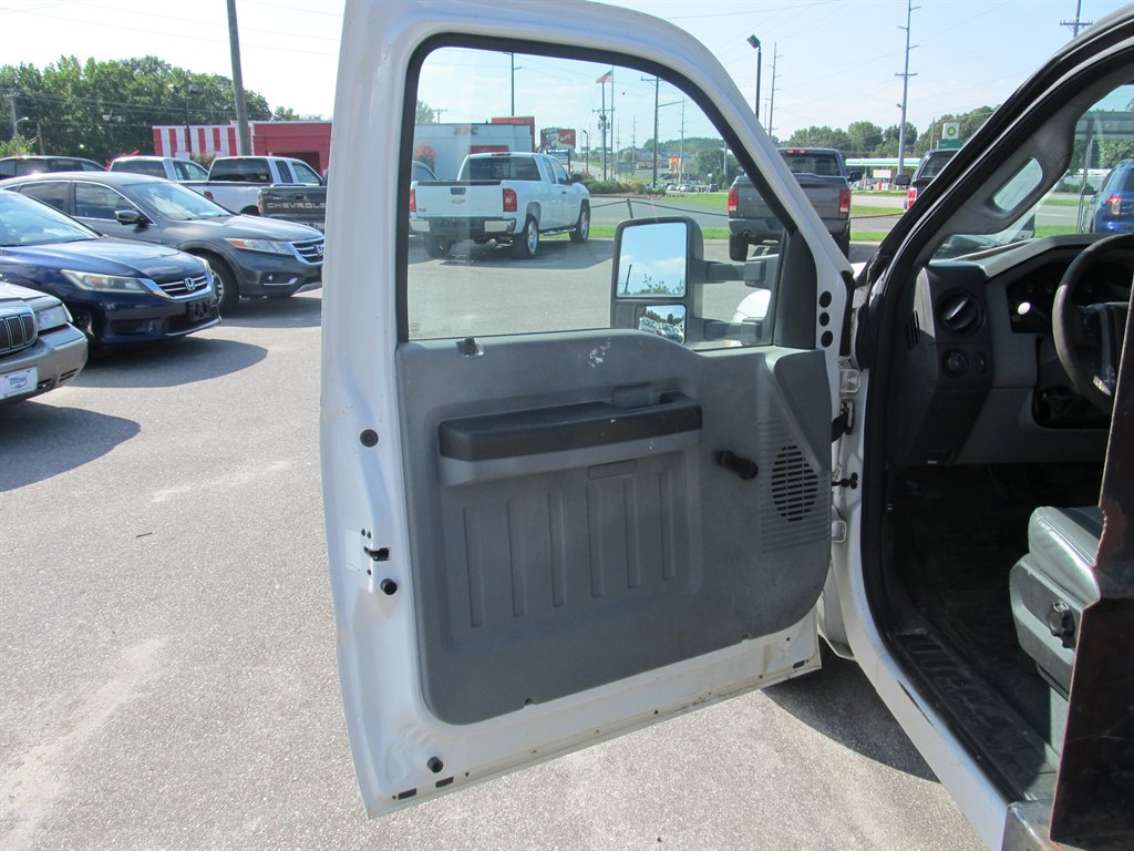 2013 Ford F-350 - $7,999