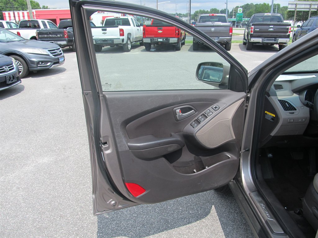 2013 Hyundai Tucson - $8,999