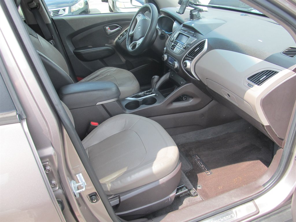 2013 Hyundai Tucson - $8,999