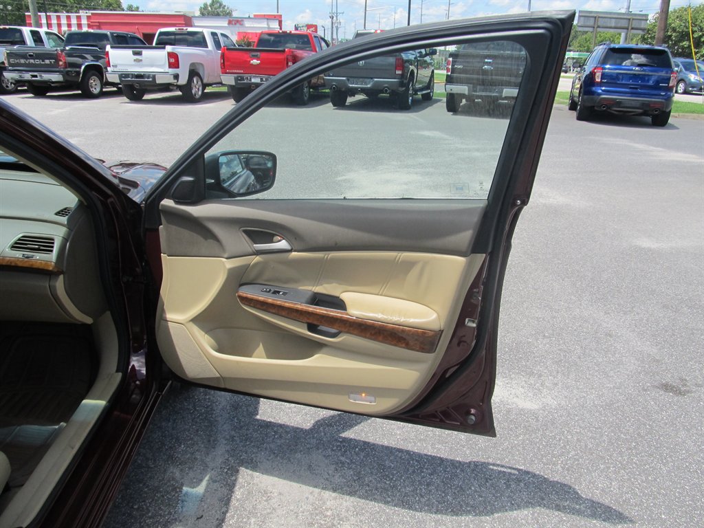 2010 Honda Accord - $7,999
