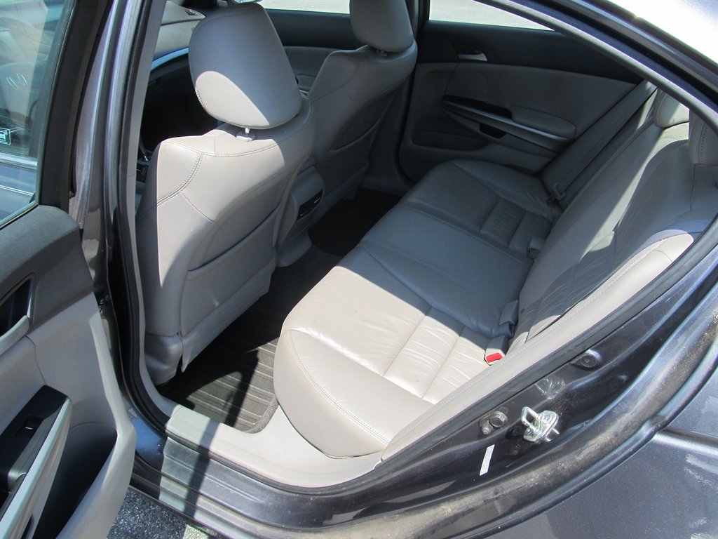 2010 Honda Accord - $8,999