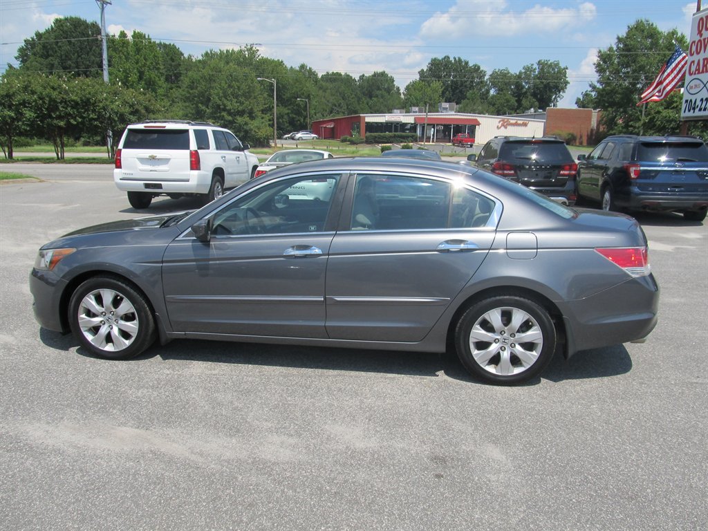 2010 Honda Accord - $8,999