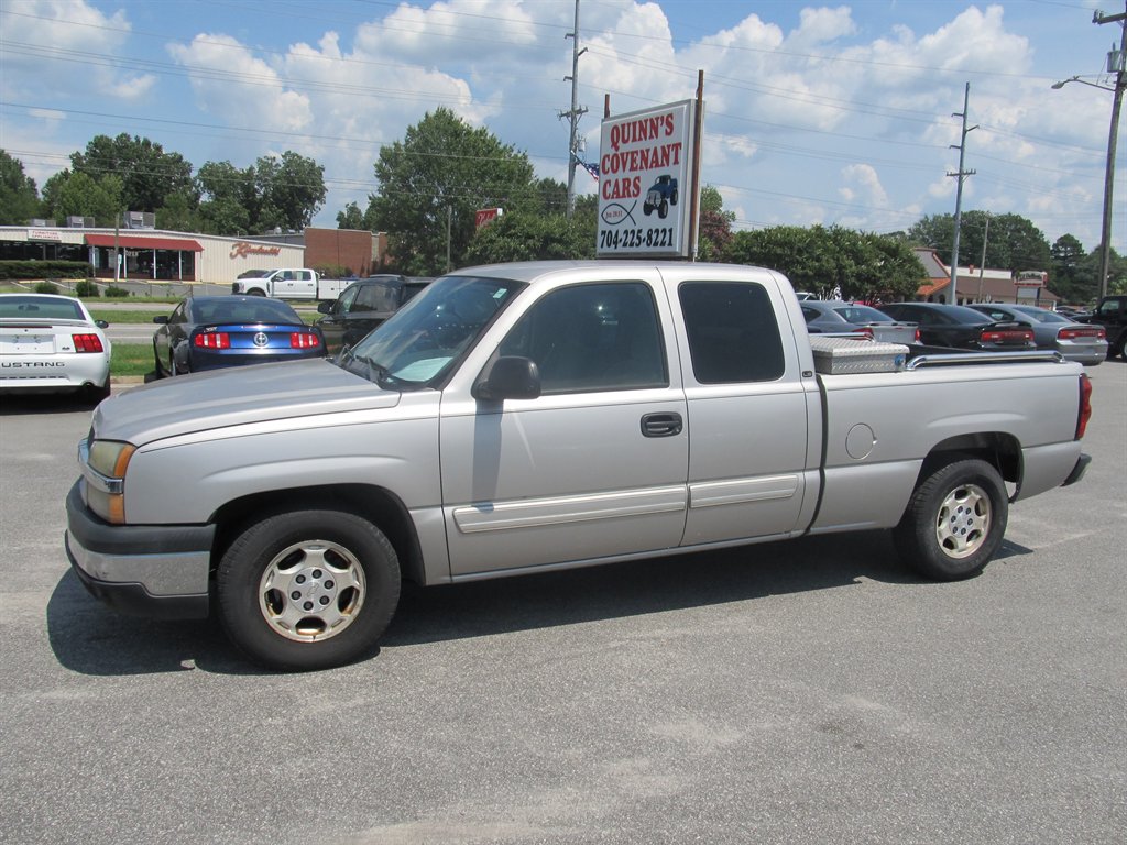 2004 Chevrolet Silverado - $8,999