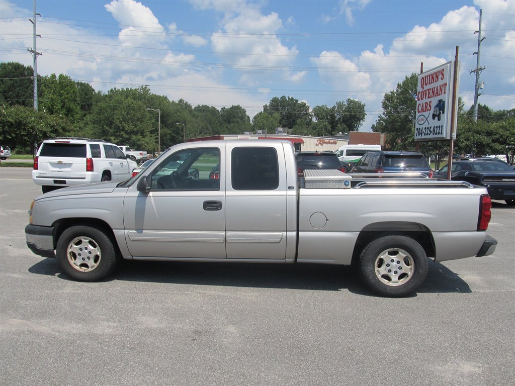 2004 Chevrolet Silverado - $8,999