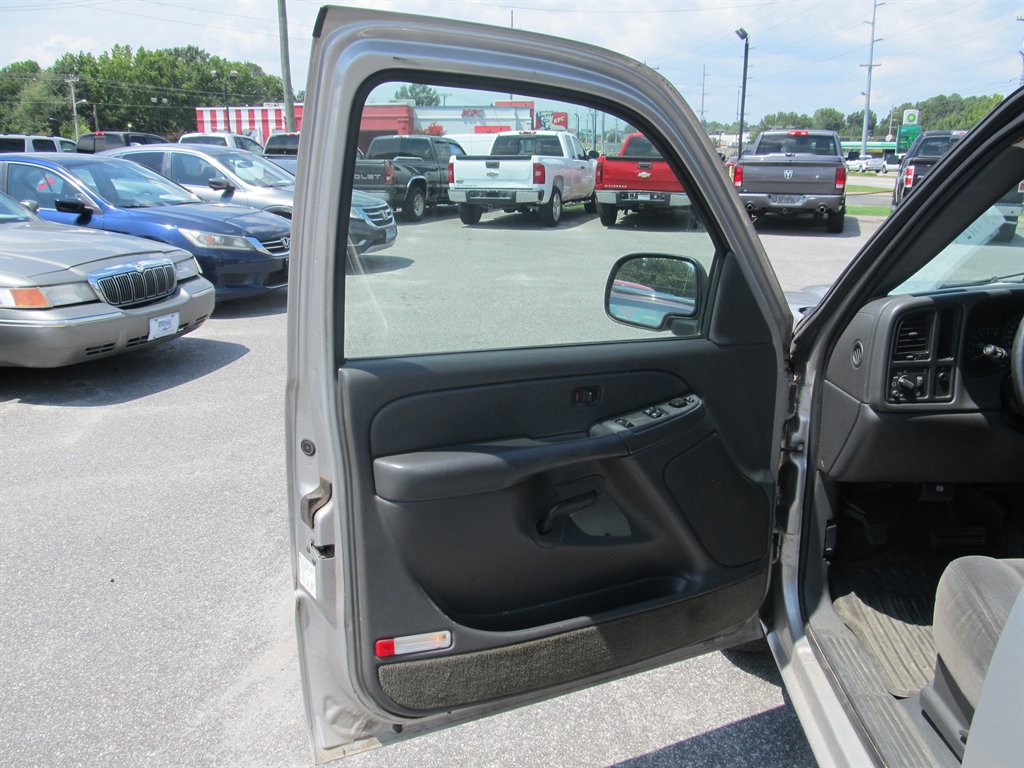 2004 Chevrolet Silverado - $8,999