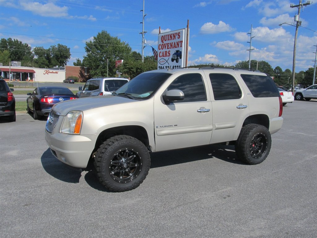 2009 GMC Yukon - $6,499
