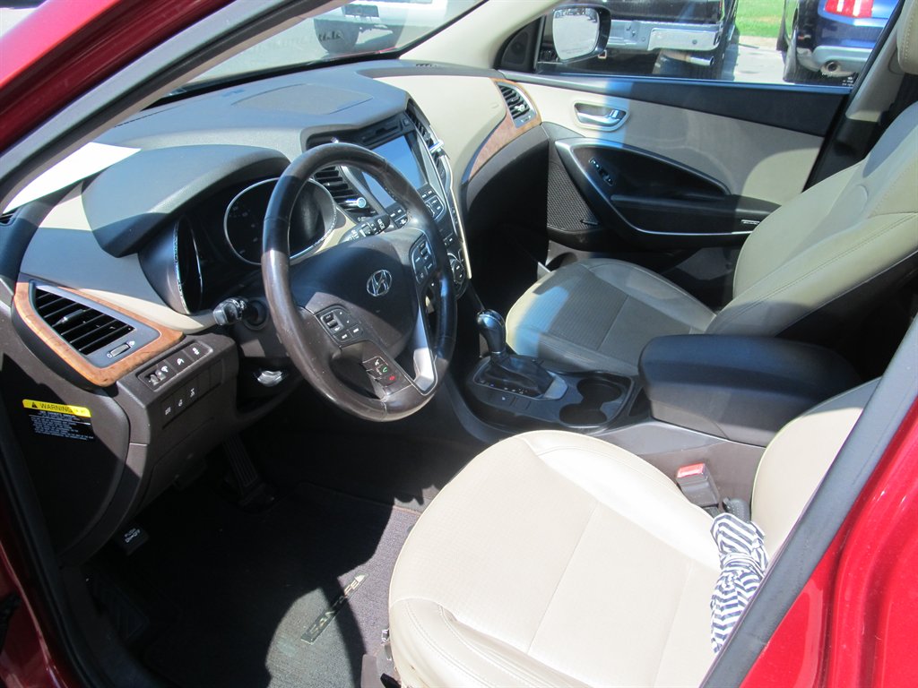 2013 Hyundai Santa Fe Sport - $8,999
