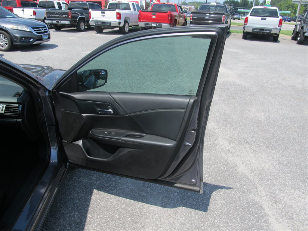 2014 Honda Accord - $11,999