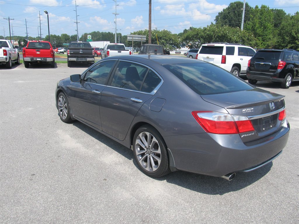 2014 Honda Accord - $11,999