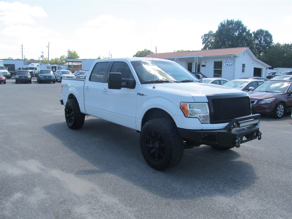 2014 Ford F-150 - $13,999