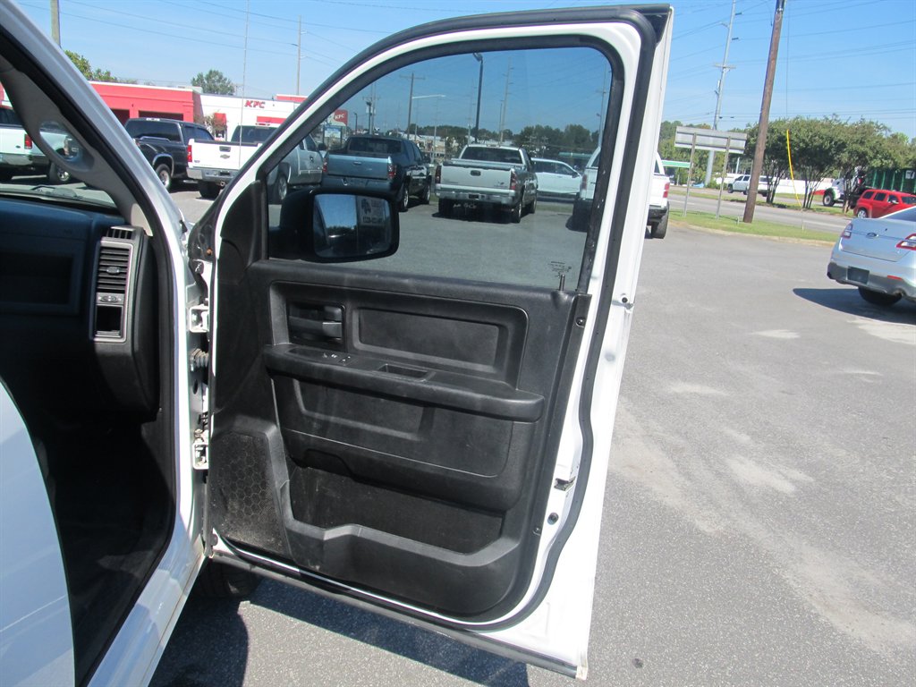 2019 Ram 1500 - $10,999