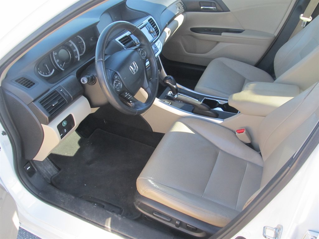 2013 Honda Accord - $9,999