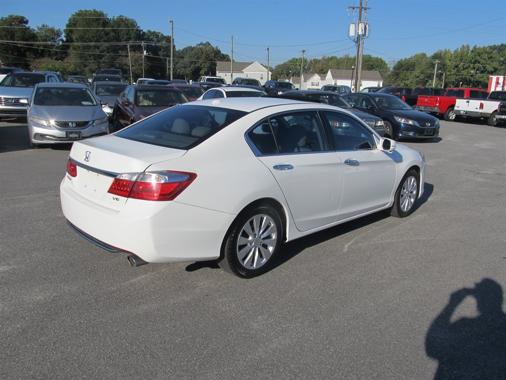 2013 Honda Accord - $9,999
