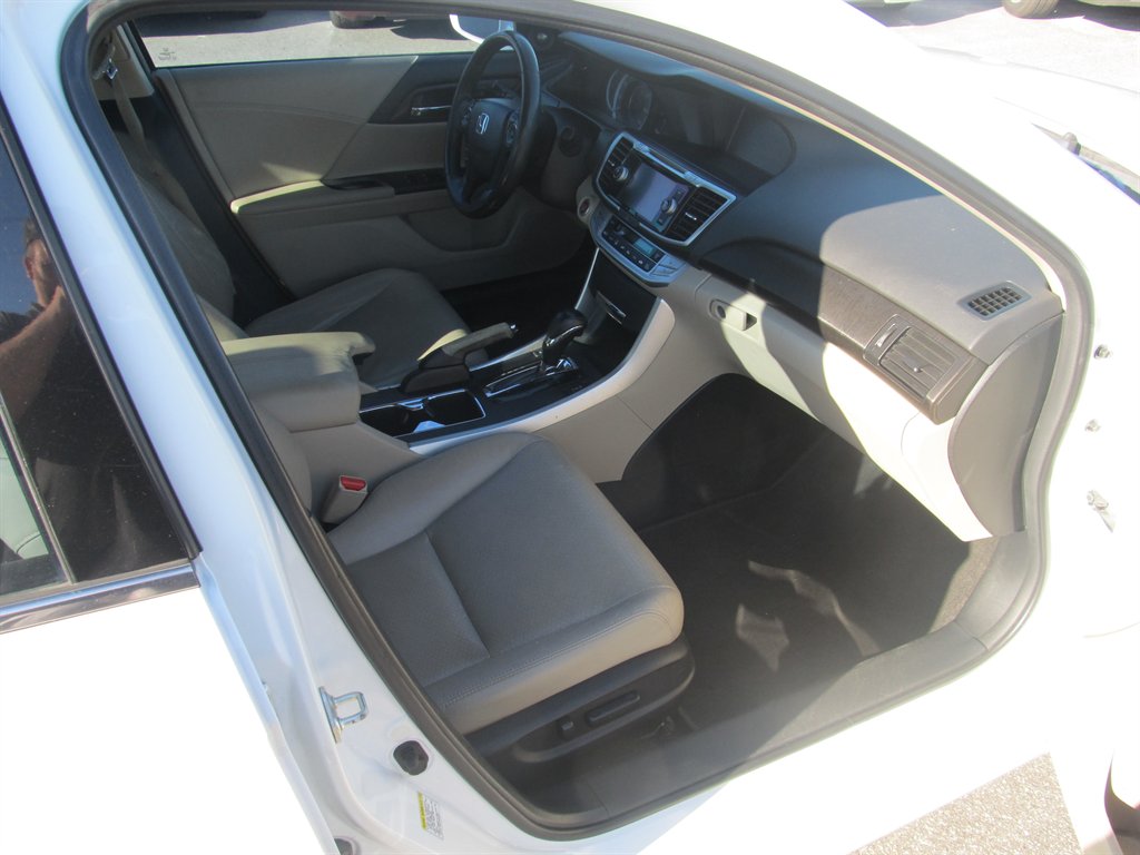 2013 Honda Accord - $9,999