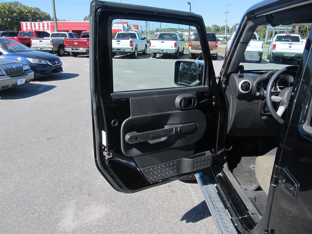 2010 Jeep Wrangler - $11,999