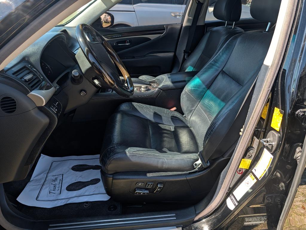 2014 Lexus LS