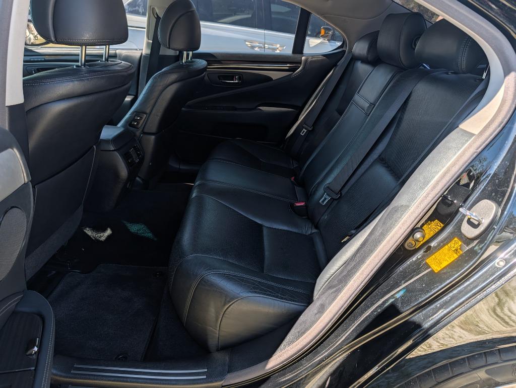 2014 Lexus LS