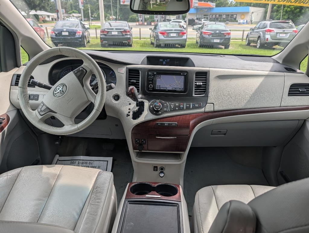 2013 Toyota Sienna