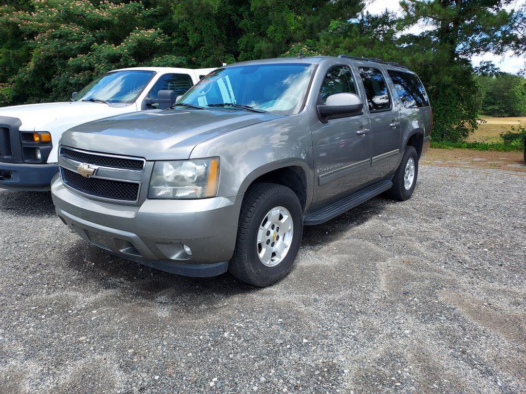 2009 Chevrolet Suburban - $5,900