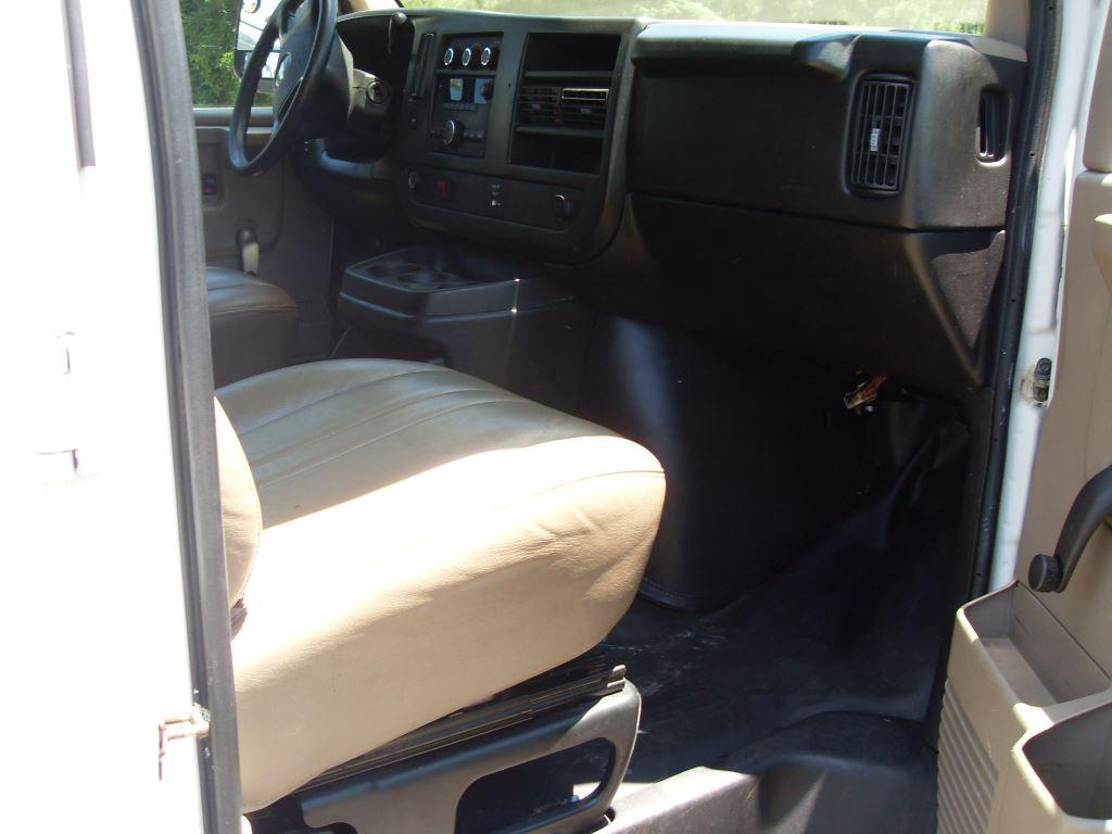 2008 Chevrolet Express 3500 3500 photo