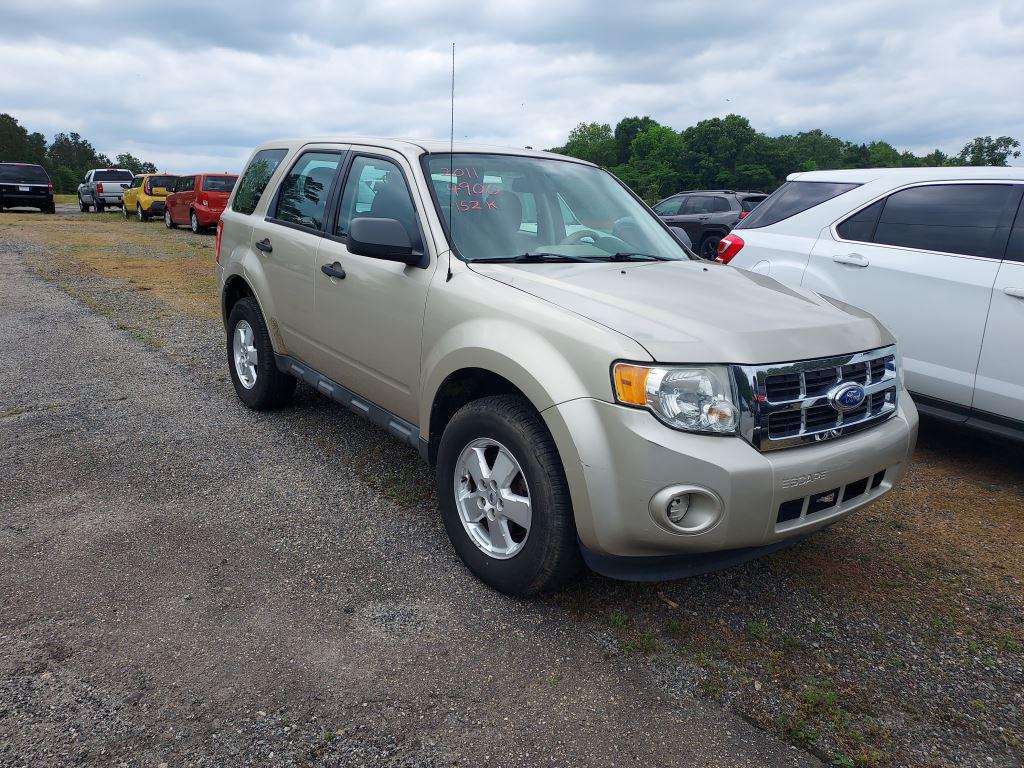 2011 Ford Escape XLS photo