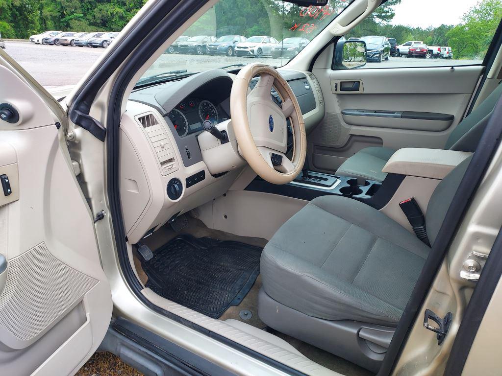 2011 Ford Escape XLS photo