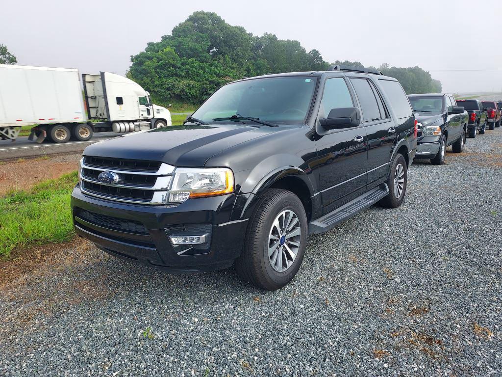 2017 Ford Expedition - $7,900