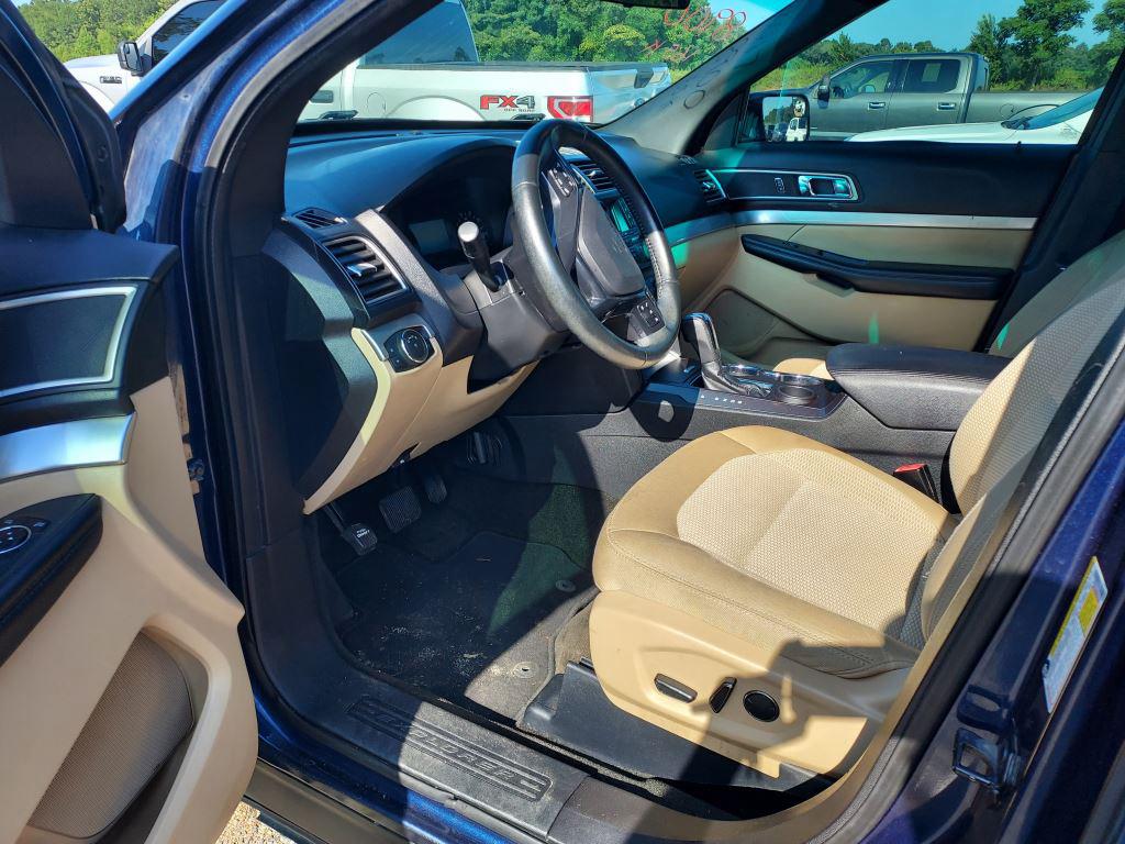 2017 Ford Explorer - $7,900