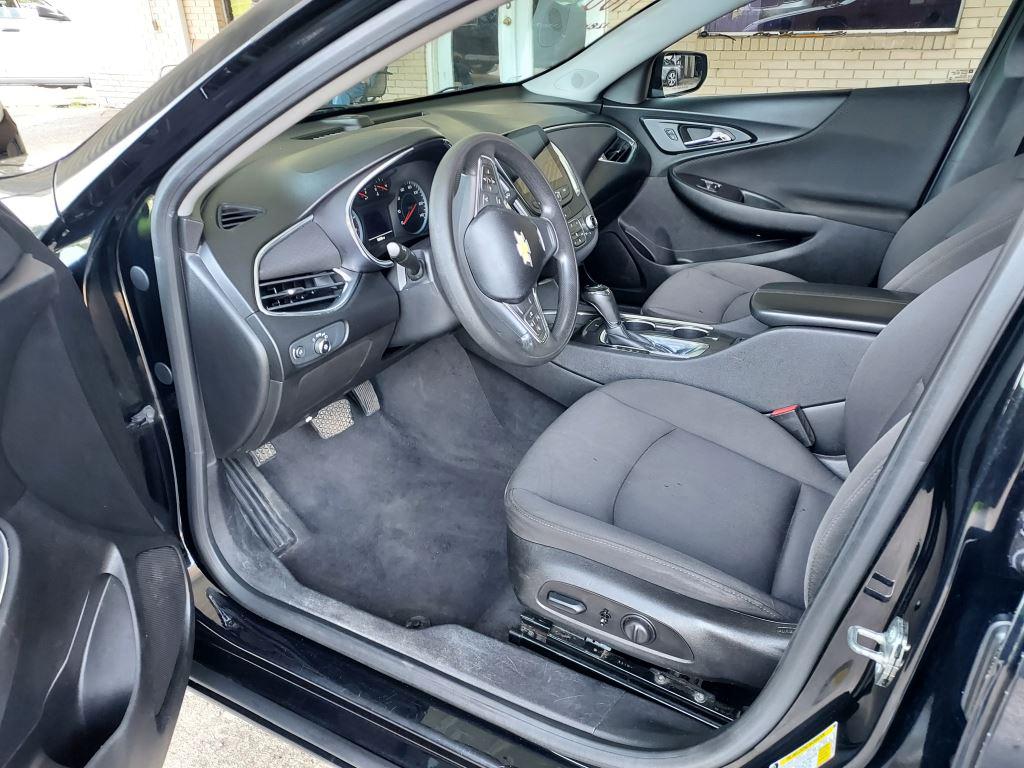 2019 Chevrolet Malibu - $7,900