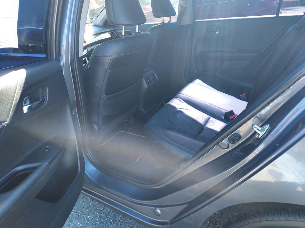 2017 Honda Accord - $10,400