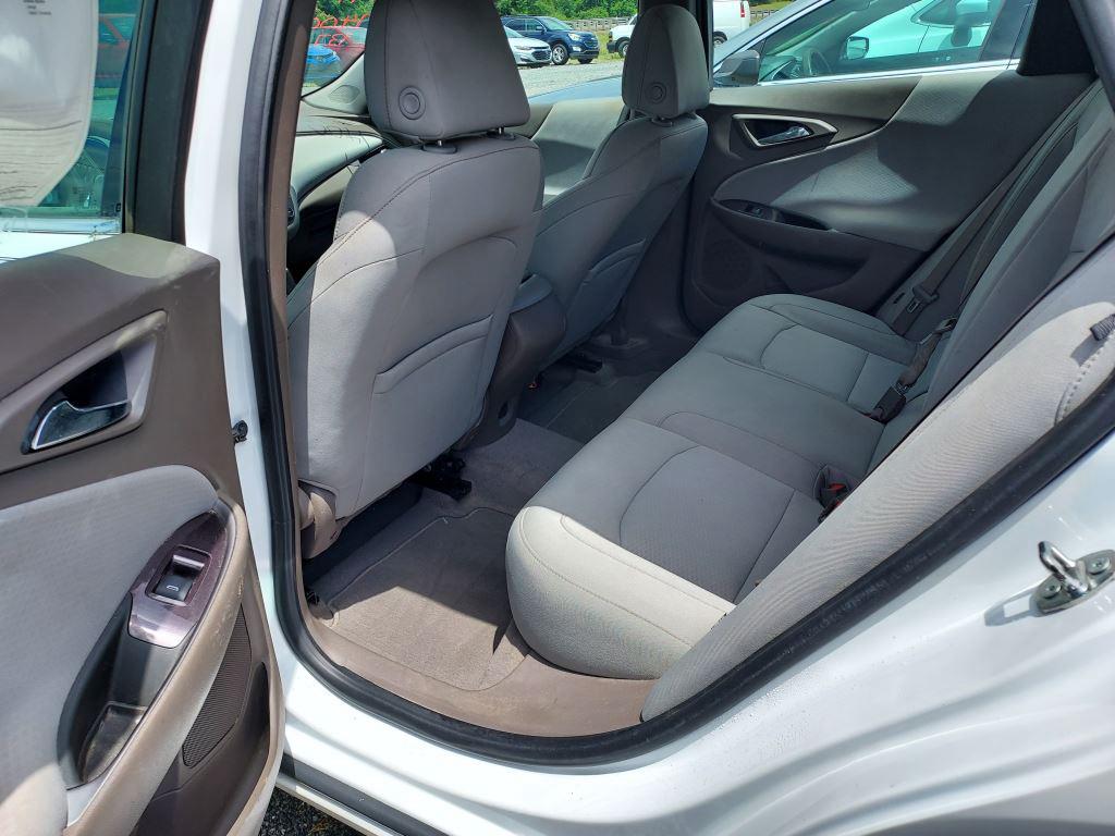 2019 Chevrolet Malibu - $7,400