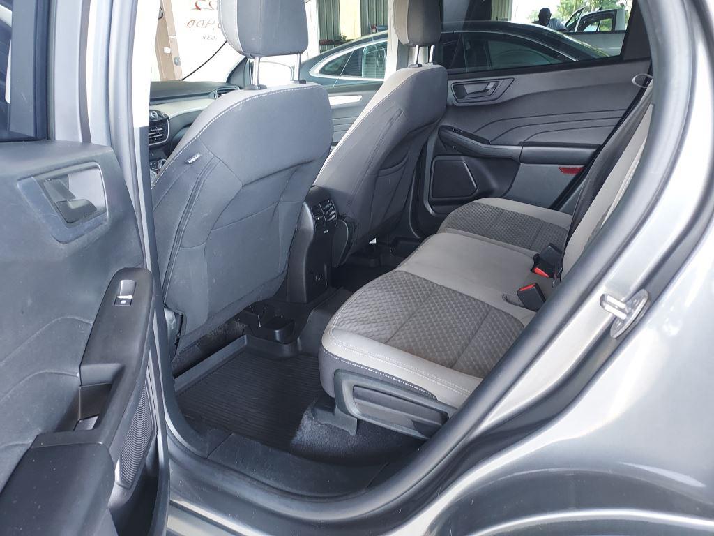 2022 Ford Escape - $10,400