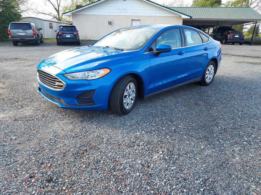 2020 Ford Fusion - $7,900
