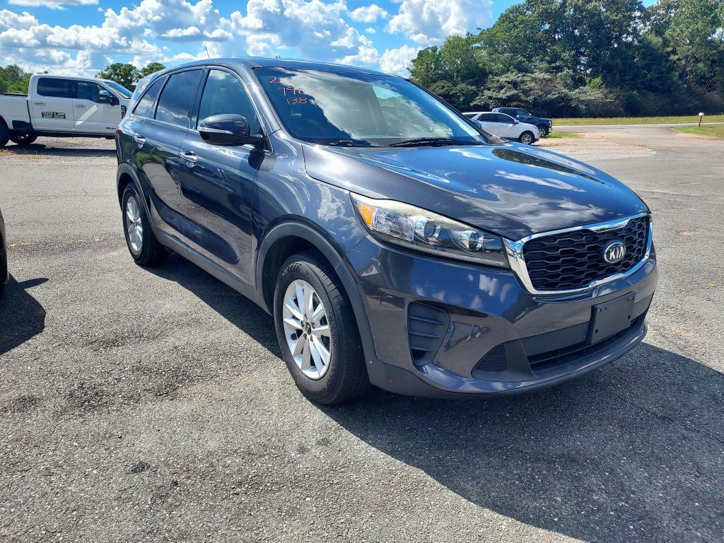 2019 Kia Sorento - $7,900